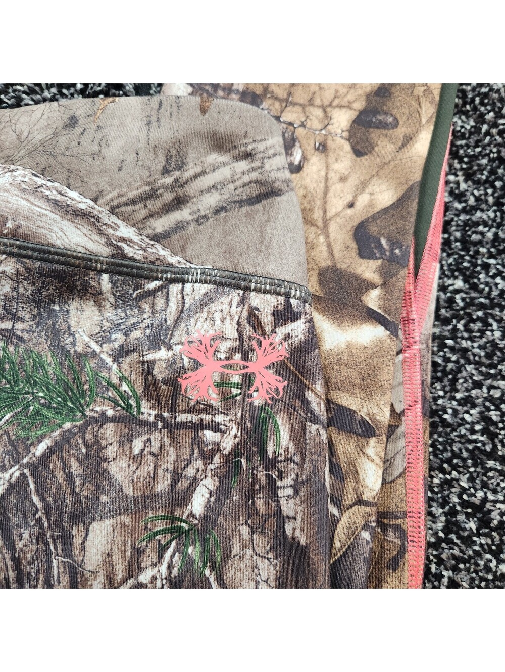 Under Armour ColdGear Realtree AP Camo Leggings Scent Control Pink Women's Small - Picture 6 of 9